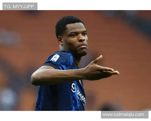 邓弗里斯在荷兰进行理疗力争三月初重返赛场 邓弗里斯在荷兰进行理疗力争三月初重返赛场